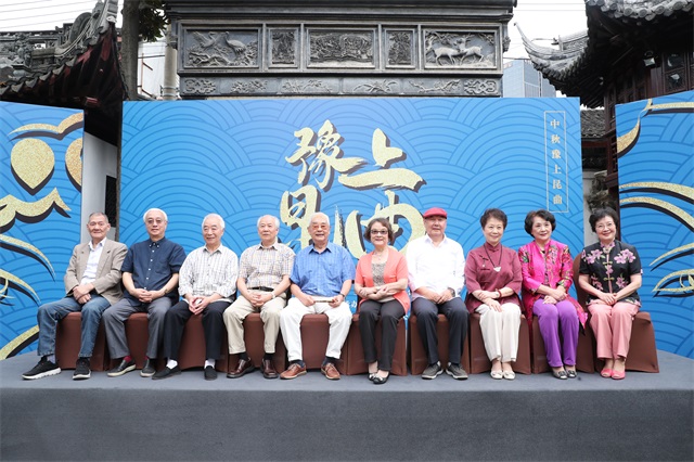 老艺术家合影（640）.jpg